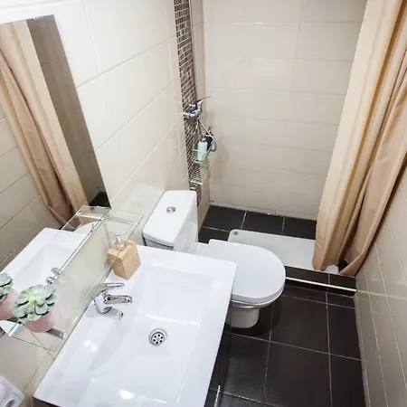 Hostel In Castelo * Lisbon
