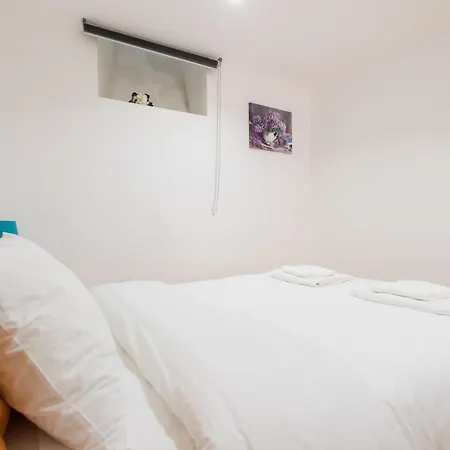Hostel In Castelo Lizbona