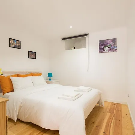Hostel In Castelo * Lizbona